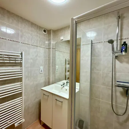 L'ecureuil, With Terrace & View